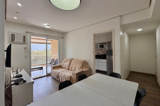 Sala de apartamento para alugar com 2 quartos, 75m² em Recreio dos Bandeirantes, Rio de Janeiro