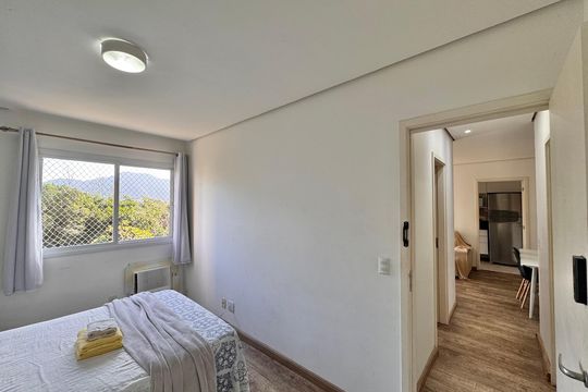 Suíte de apartamento para alugar com 2 quartos, 75m² em Recreio dos Bandeirantes, Rio de Janeiro