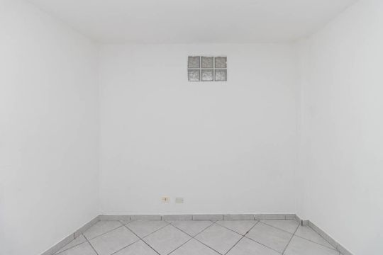 Quarto 2 de casa para alugar com 2 quartos, 90m² em Vila Sabrina, São Paulo