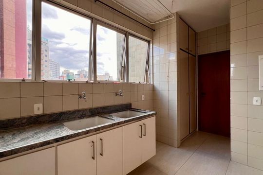 Apartamento à venda com 4 quartos, 220m² em São Pedro, Belo Horizonte