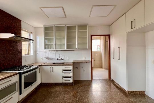 Apartamento à venda com 4 quartos, 220m² em São Pedro, Belo Horizonte