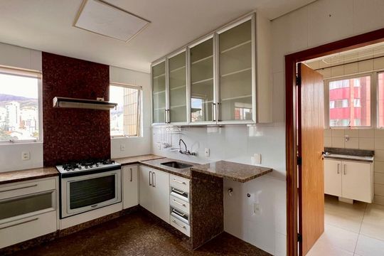 Apartamento à venda com 4 quartos, 220m² em São Pedro, Belo Horizonte