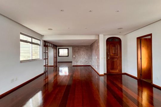 Apartamento à venda com 4 quartos, 220m² em São Pedro, Belo Horizonte