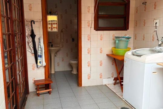 Área de serviço de casa à venda com 3 quartos, 203m² em Vila Irmaos Arnoni, São Paulo