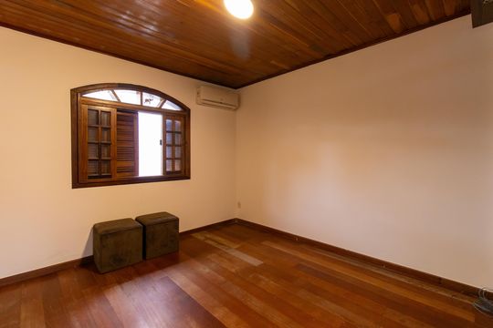 Quarto 3 de casa para alugar com 5 quartos, 450m² em Jardim Barbacena, Cotia