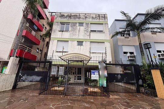 Fachada de apartamento para alugar com 3 quartos, 150m² em Santana, Porto Alegre