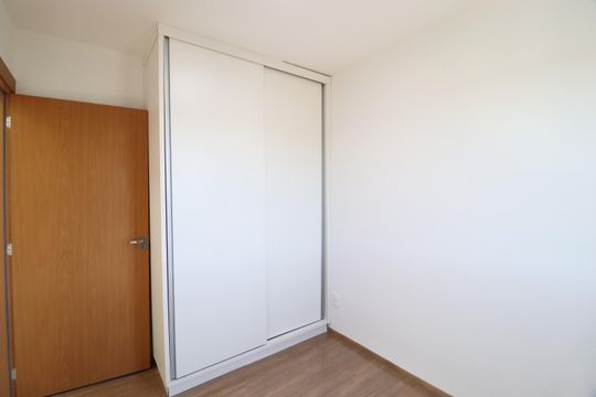 Quarto 1 de apartamento para alugar com 2 quartos, 50m² em Grand Ville, Uberlândia