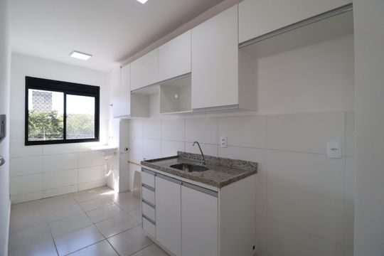 Cozinha de apartamento para alugar com 2 quartos, 50m² em Grand Ville, Uberlândia