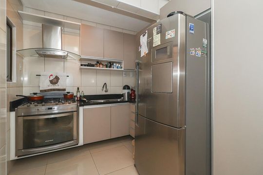 Cozinha de apartamento para alugar com 2 quartos, 100m² em Floresta, Porto Alegre