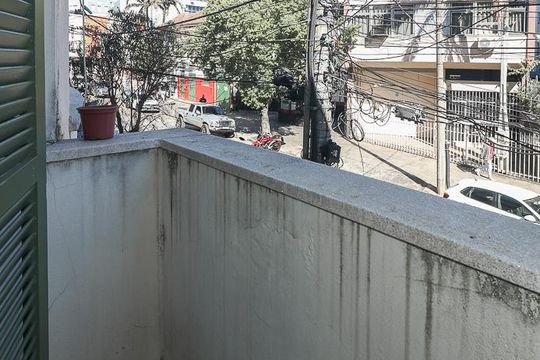 Varanda de apartamento para alugar com 2 quartos, 100m² em Floresta, Porto Alegre