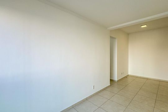 Sala de apartamento para alugar com 1 quarto, 45m² em Santo Amaro, São Paulo