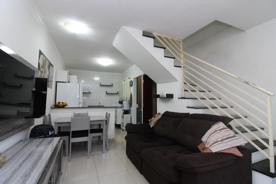 Sala de casa de condomínio à venda com 2 quartos, 68m² em Parque Boturussu, São Paulo