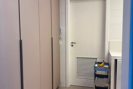 Corredor de apartamento à venda com 3 quartos, 140m² em Centro Empresarial Tamboré, Santana de Parnaíba