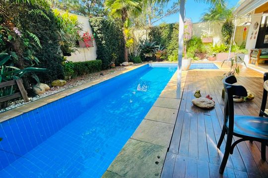 Piscina de casa de condomínio para alugar com 4 quartos, 214m² em Jardim Barbacena, Cotia