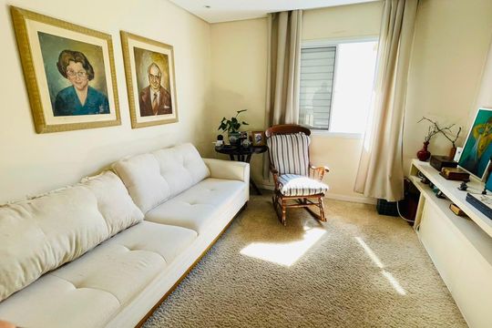 Sala de casa de condomínio para alugar com 4 quartos, 214m² em Jardim Barbacena, Cotia
