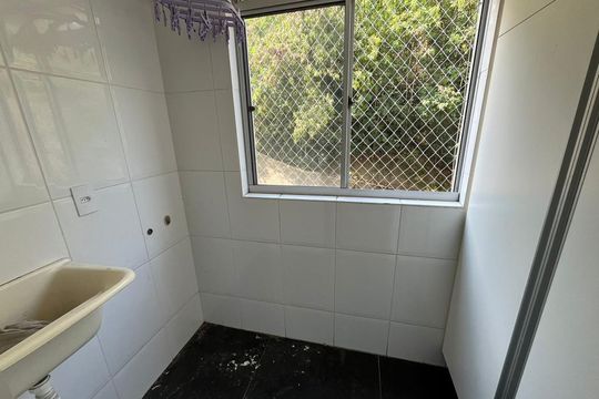 Área de serviço de apartamento para alugar com 2 quartos, 60m² em Buritis, Belo Horizonte