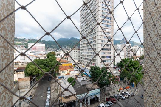 Vista de apartamento à venda com 2 quartos, 57m² em Tijuca, Rio de Janeiro