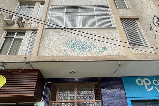 Fachada de apartamento à venda com 2 quartos, 57m² em Tijuca, Rio de Janeiro
