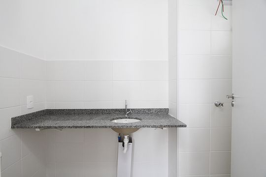 Banheiro da Suíte de apartamento à venda com 3 quartos, 68m² em Palmeiras, Belo Horizonte