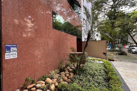 Fachada  de apartamento à venda com 1 quarto, 40m² em Ipanema, Rio de Janeiro