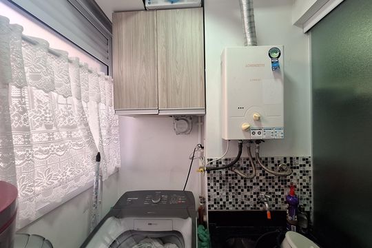 Área de Serviço de apartamento para alugar com 2 quartos, 48m² em Parque Jaçatuba, Santo André