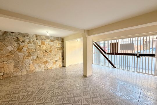 Garagem de casa à venda com 3 quartos, 181m² em Vila Boaventura, Jundiaí