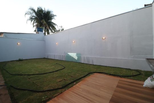 Quintal de casa para alugar com 3 quartos, 360m² em Daniel Fonseca, Uberlândia