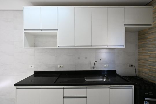 Cozinha de casa para alugar com 1 quarto, 48m² em Vila Sonia, São Paulo