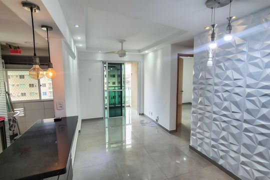 Sala de apartamento à venda com 2 quartos, 60m² em Penha, Rio de Janeiro