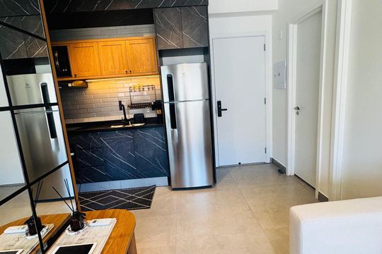 Cozinha de apartamento à venda com 2 quartos, 37m² em Vila Nova Conceição, São Paulo