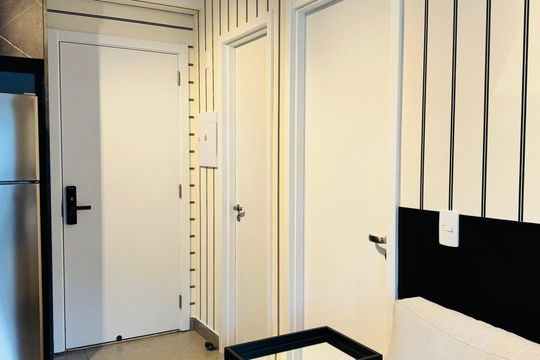 Sala de apartamento à venda com 2 quartos, 37m² em Vila Nova Conceição, São Paulo