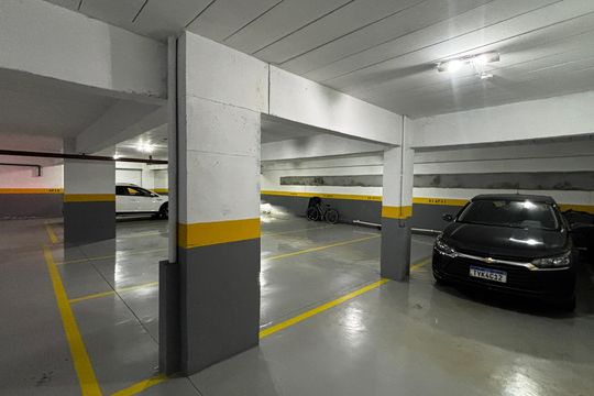 Garagem de apartamento à venda com 3 quartos, 91m² em Vila Santa Teresa, Santo André