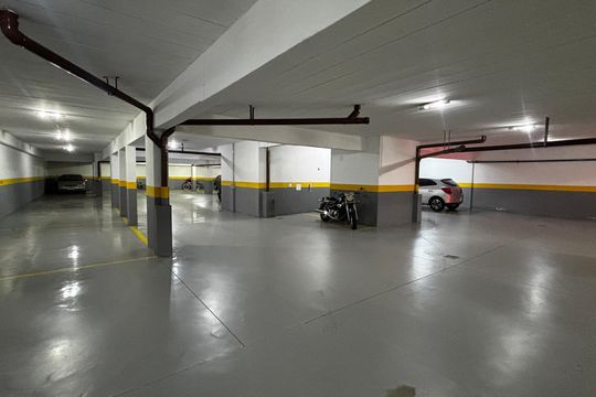 Garagem de apartamento à venda com 3 quartos, 91m² em Vila Santa Teresa, Santo André