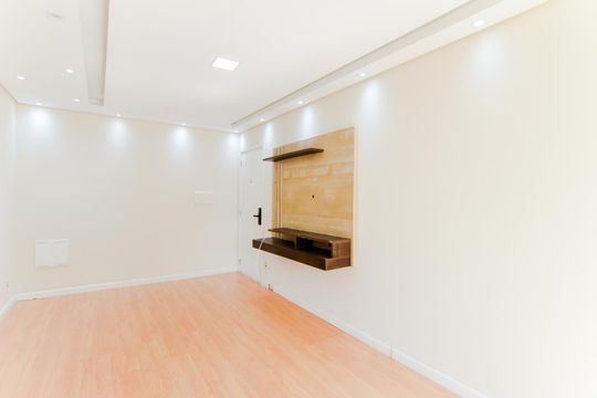Sala de apartamento para alugar com 2 quartos, 58m² em Picanço, Guarulhos