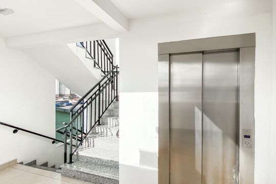 Elevador  de apartamento à venda com 2 quartos, 43m² em Vila Buenos Aires, São Paulo