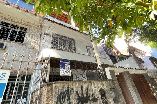 Fachada de casa à venda com 4 quartos, 198m² em Tijuca, Rio de Janeiro