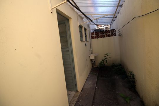 Área de Serviço - Casa 2 de casa à venda com 6 quartos, 392m² em Penha, Rio de Janeiro