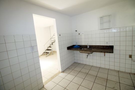 Casa 2 - Cozinha de casa à venda com 6 quartos, 392m² em Penha, Rio de Janeiro