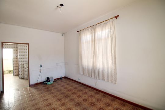 Sala de casa à venda com 6 quartos, 392m² em Penha, Rio de Janeiro