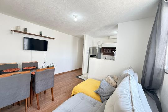 Sala de apartamento para alugar com 2 quartos, 45m² em Chácara Contagem, Contagem