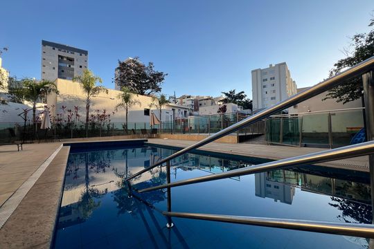 Área comum - Piscina de apartamento para alugar com 2 quartos, 47m² em Cabral, Contagem