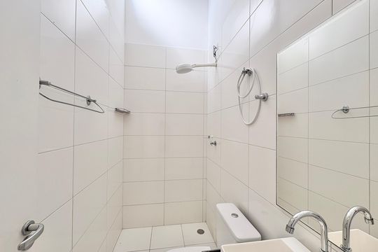 Banheiro da Suíte de casa para alugar com 2 quartos, 70m² em Nossa Senhora do O, São Paulo