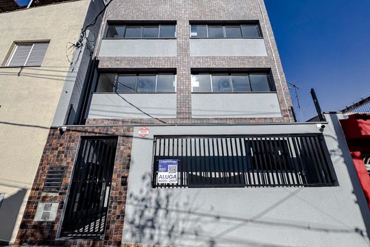 Fachada de kitnet/studio para alugar com 1 quarto, 38m² em Vila Invernada, São Paulo