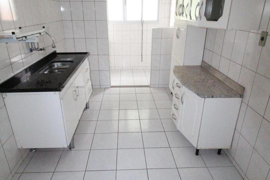 Cozinha de apartamento para alugar com 2 quartos, 68m² em Parque Industrial, São José dos Campos