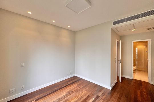 Suíte 2 de apartamento à venda com 4 quartos, 436m² em Barra da Tijuca, Rio de Janeiro