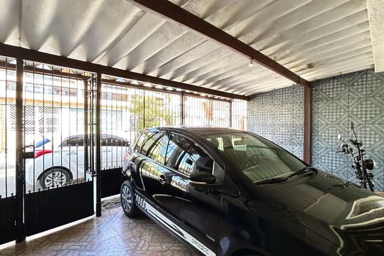 Garagem de casa à venda com 2 quartos, 133m² em Jardim Kawamoto, Guarulhos