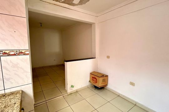 Cozinha de casa à venda com 2 quartos, 133m² em Jardim Kawamoto, Guarulhos