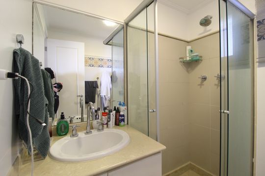 Banheiro da Suíte de apartamento à venda com 2 quartos, 79m² em Vila Nova Conceição, São Paulo