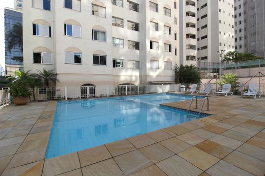 Área Comum - Piscina de apartamento à venda com 2 quartos, 79m² em Vila Nova Conceição, São Paulo