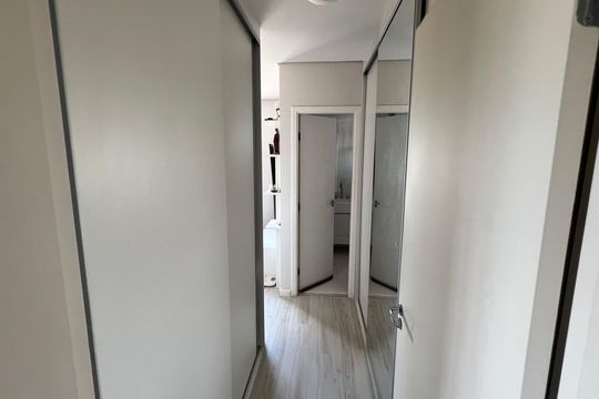 Corredor de apartamento à venda com 4 quartos, 140m² em Alphaville, Campinas